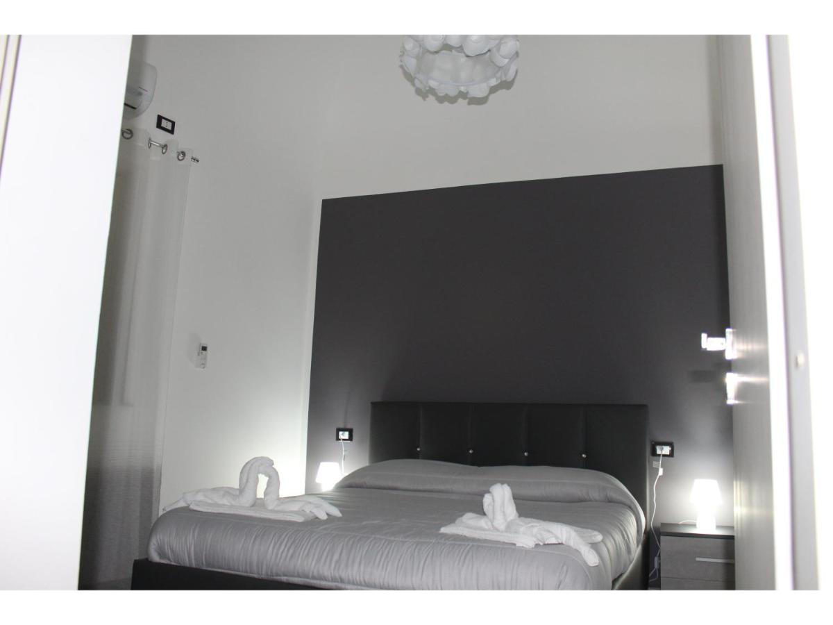 Casa Vacanze Campanella - Apartment At The Zisa パレルモ エクステリア 写真