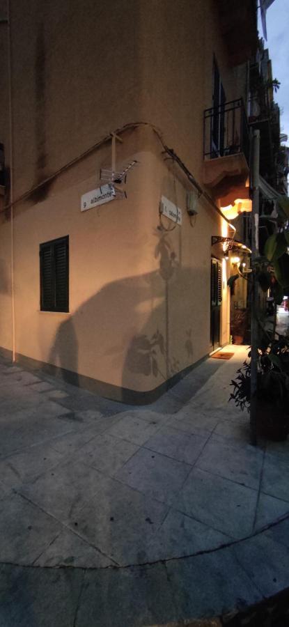 Casa Vacanze Campanella - Apartment At The Zisa パレルモ エクステリア 写真