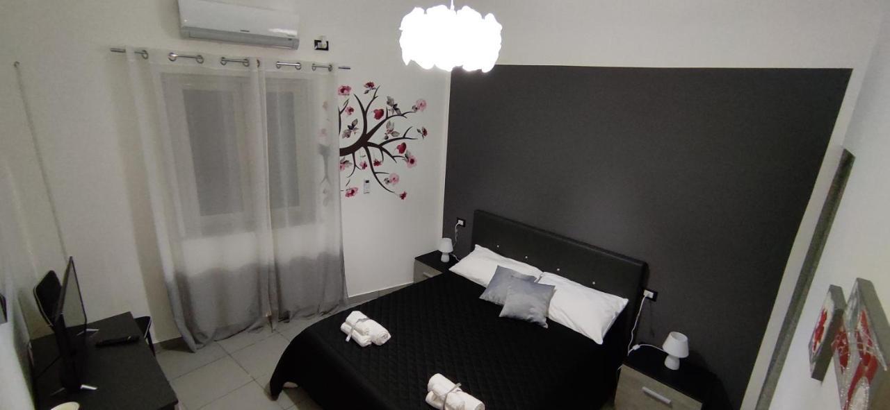 Casa Vacanze Campanella - Apartment At The Zisa パレルモ エクステリア 写真