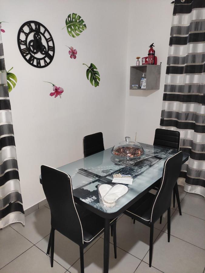 Casa Vacanze Campanella - Apartment At The Zisa パレルモ エクステリア 写真
